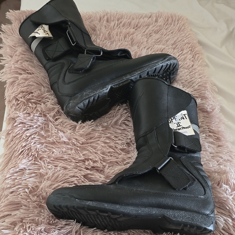 Stylish Black Riding BootsTeknic motto boots Like new  size 6 eur 40